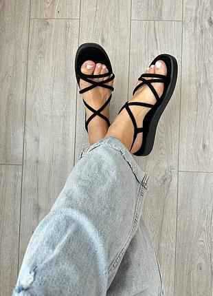 Зручні сандалі босоніжки перепліт