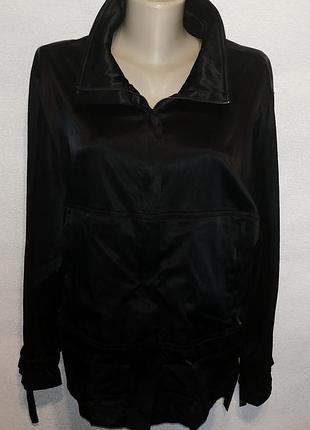 Красивая черная легкая атласная натуральная куртка ветровка размер eur48, батал