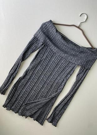 Лонгслів жіночий gina tricot з відкритими плечима з розрізами по боках