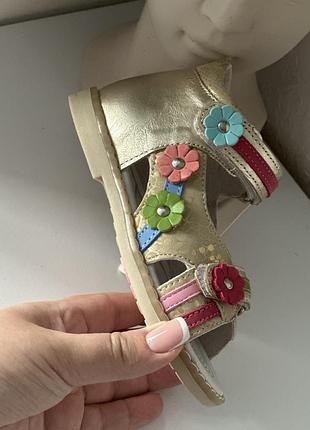 Босоніжки сандалі 4