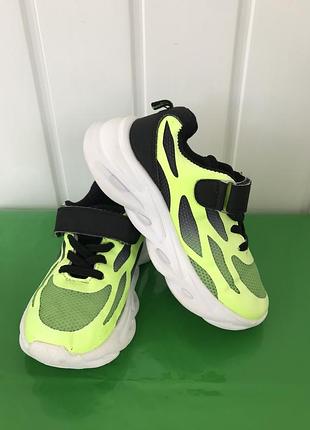 Кросівки для дівчинки