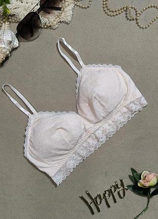 Короткий летний топ - бюстгальтер с кружевом