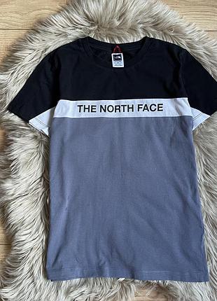 Футболка від the nortn face