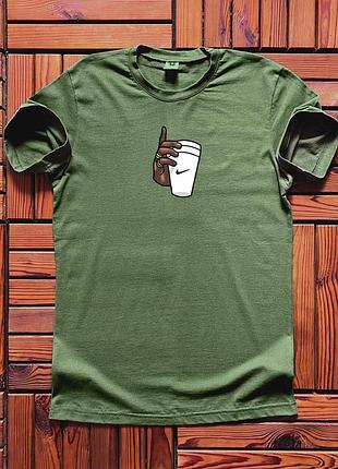 Базовая летняя футболка