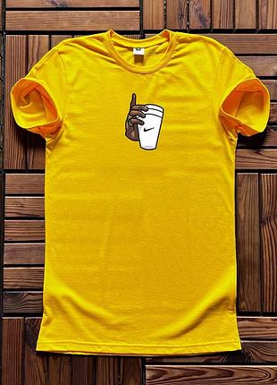 Базовая летняя футболка