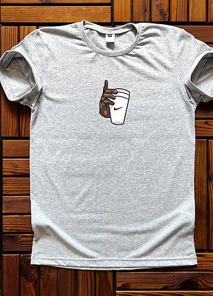 Базовая летняя футболка