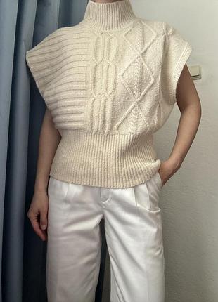 Бежева жилетка вʼязаний жилет zara