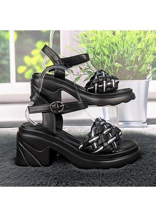 Босоножки женские на платформе