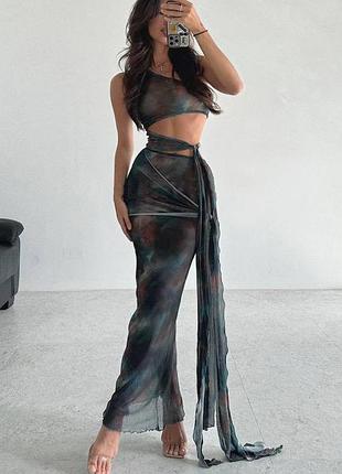 Розпродаж сукня prettylittlething сітчаста з вирізами