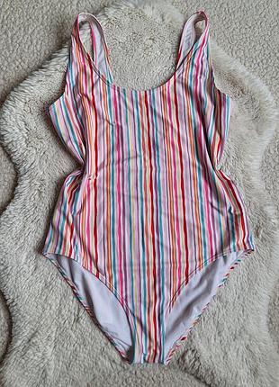Полосатый слитный купальник