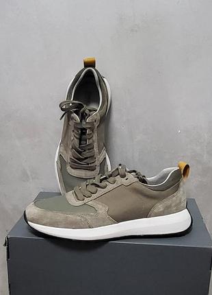 Стильные кроссовки кроссовки