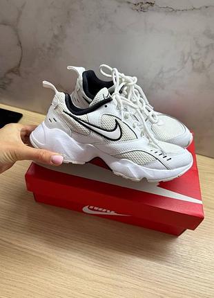 Кросівкі nike жіночі білі оригінал 36-36.5