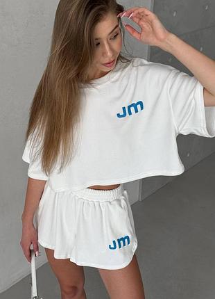 Футболка и шорты велюр