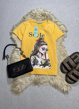 Нова футболка розмір s