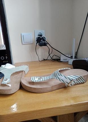 Шлепанцы женские