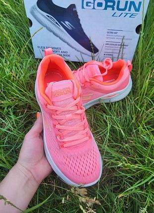Женские кроссовки для бега skechers оригинал5 фото