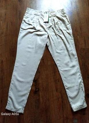 Брюки тонкие