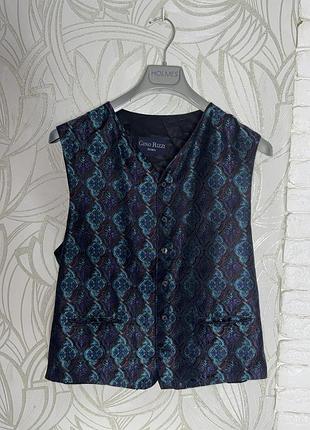 Костюмна жилетка безрукавка у крутий принт gino rizzi