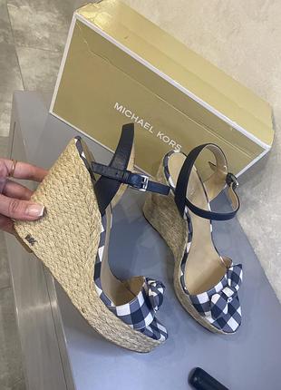 Босоніжки michael kors  розмір 10 (39) оригінал