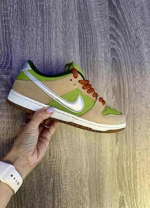 Жіночі nike sb dunk low pro