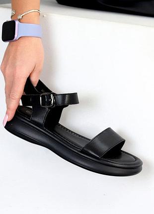 Босоножки женские