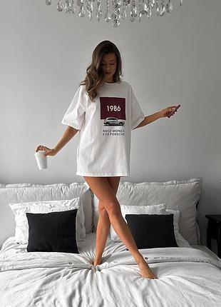 Футболка біла з принтом