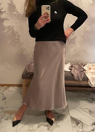 Неймовірна атласна спідниця zara молочного кольору