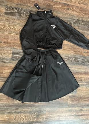 Костюм prada тканина плащівка