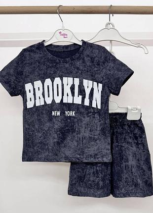 Комплект мальчику футболка с шортами