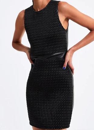 Стильна сукня zara з екошкіри, розмір s