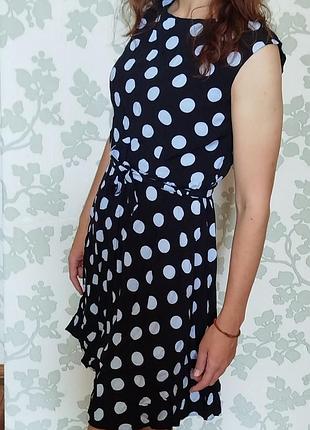 Сукня в горошок