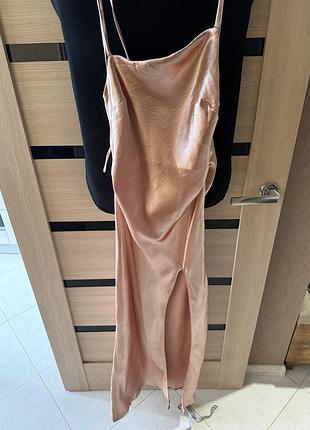 Неймовірно красива сукня