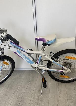 Велосипед дитячий giant areva,20