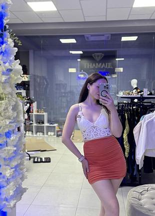 Яскрава спідниця missguided