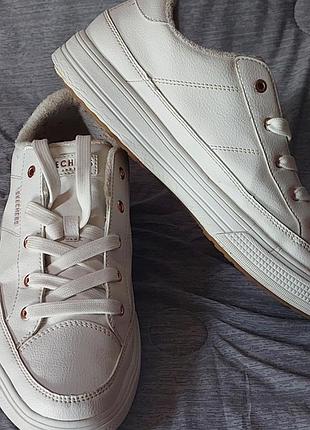 Білі кросівки skechers — устілка 27,5 см