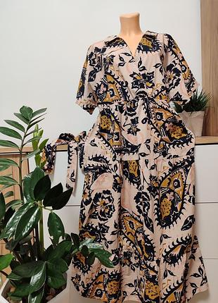 Очень красивое и стильное платье миди!