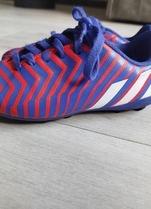 Бутси предатор adidas 30 р.