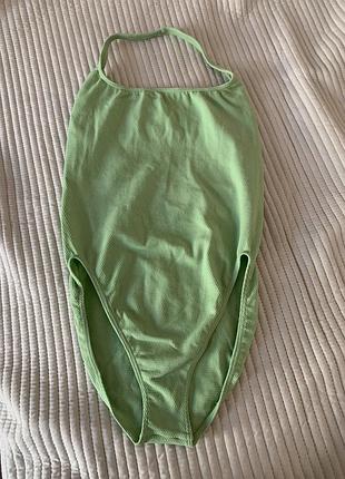 Суцільний купальник