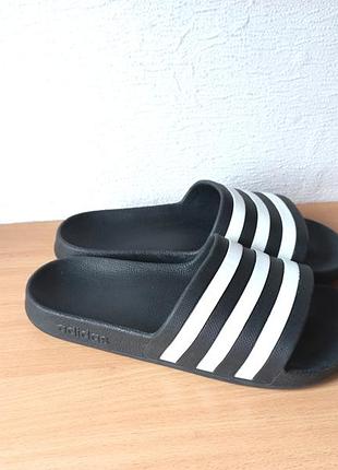 Класні шльопанці сланці тапки adidas adilette aqua 40-41р, устілка 26,5 см