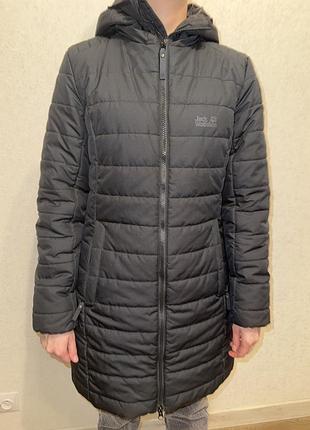 Куртка жіноча чорна jack wolfskin s
