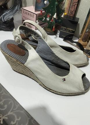 Фирменные женские босоножки Tommy hilfiger