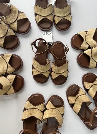 Босоніжки zara