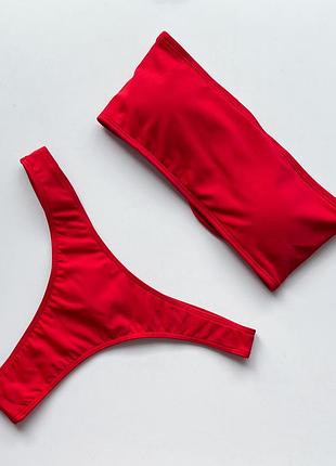 Купальник червоний бандо зі стрингами