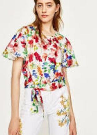 Стильная блузка, пуговки, завязка, укороченная , цветы, плечи 38, пог 50, длина 46, zara