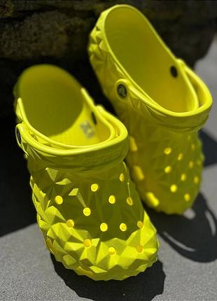 Кроски сабо унісекс classic geometric acidity крокси сабо унісекс crocs crocs classic geometric acidity