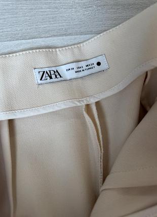 Класичні брюки від zara