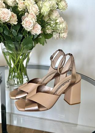 Босоніжки італійські fiori francesi