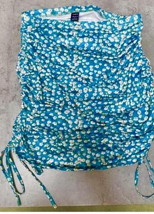 Shein чудова яскрава літня міні спілниця як нова на гумці з боків стягується шнурками