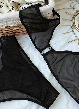 Комплект лиф и трусики стринги (можно заменить на слипы)