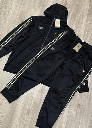 Спортивний костюм nike
